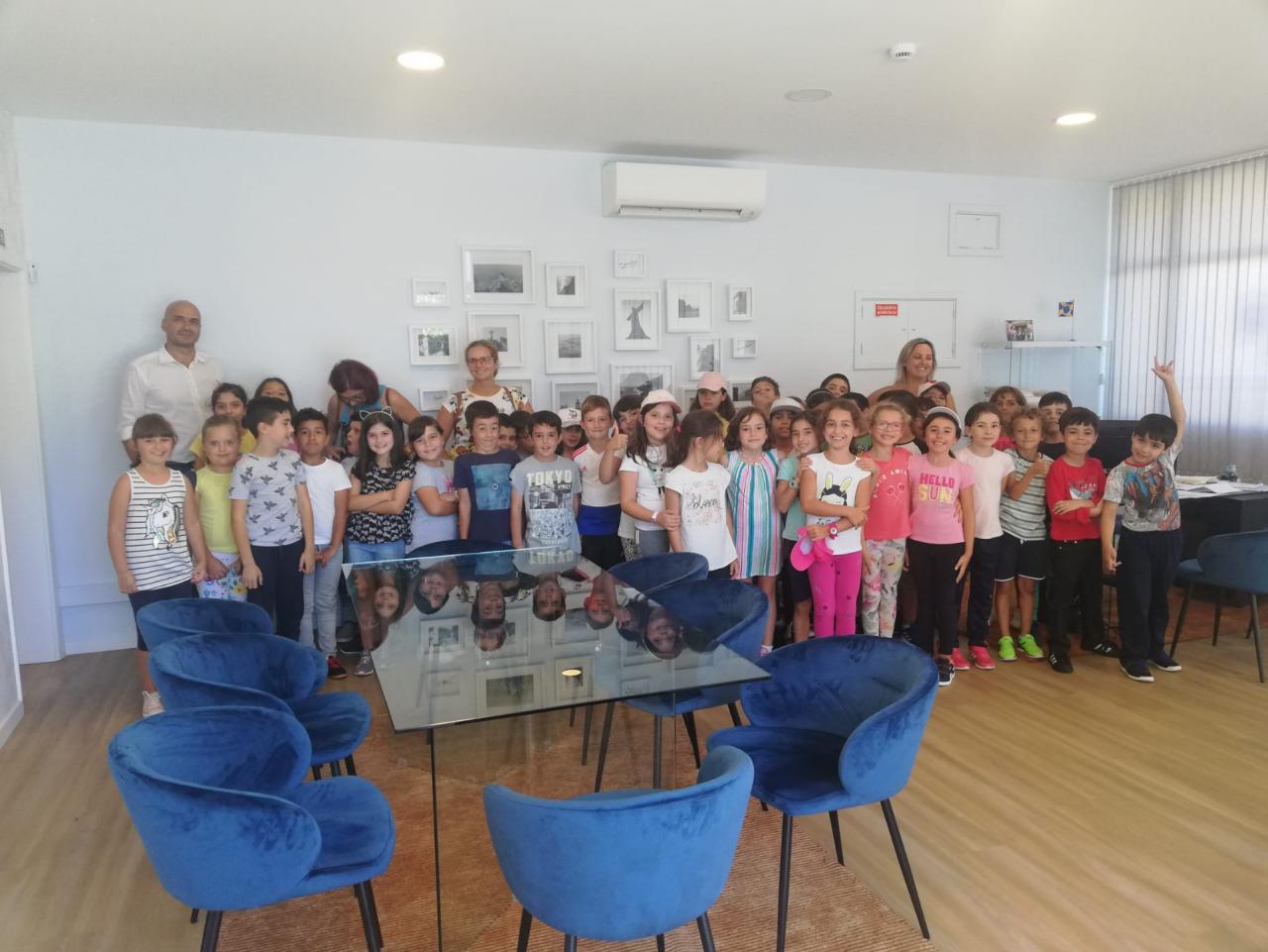 Visita à Junta de Freguesia das Turmas do 3.º Ano da EB 1/PE do Caniço