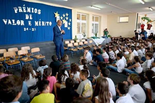 Entrega dos prémios de Mérito - EB1 Assomada