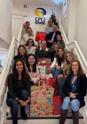 8ª Edição "Apadrinhe este Natal"