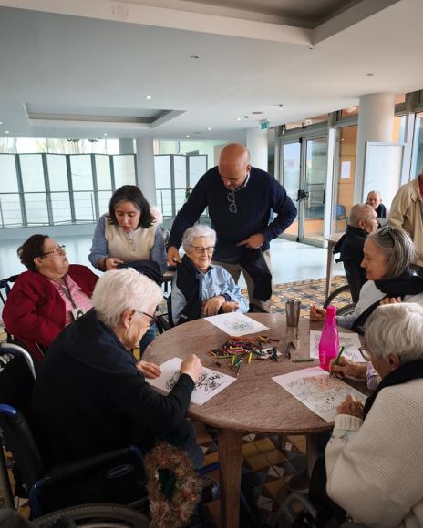 Continua&ccedil;&atilde;o das entregas nos Lares de idosos - Lembran&ccedil;a de Natal da JFC