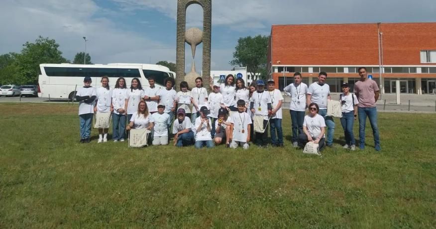 Escola B&aacute;sica dos 2&ordm; e 3&ordm; Ciclos do Cani&ccedil;o  brilha nas competi&ccedil;&otilde;es nacionais de Ci&ecirc;ncias 2026