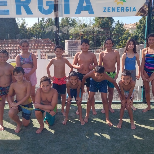 Foto de grupo - Jogos com água
